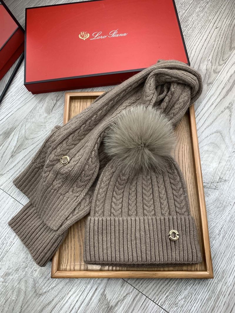 Love Piana Caps Scarfs